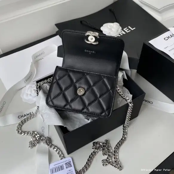 Hyper Peter CHANEL WITH CHAIN CHANELUTCH 0703